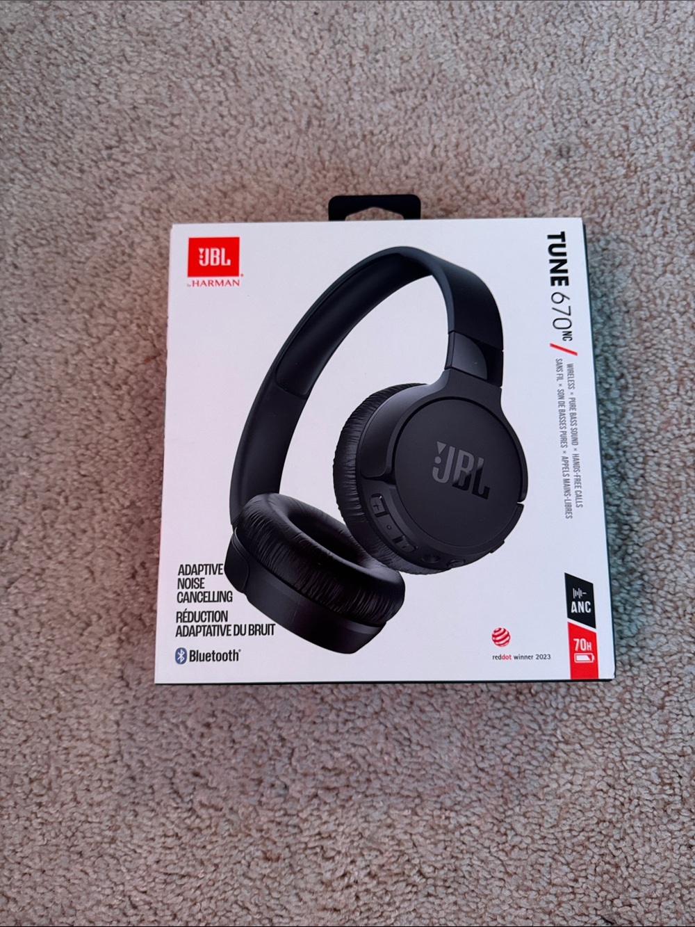 NIB- JBL Tune 670NC Wireless Over-Ear Headphones - Black